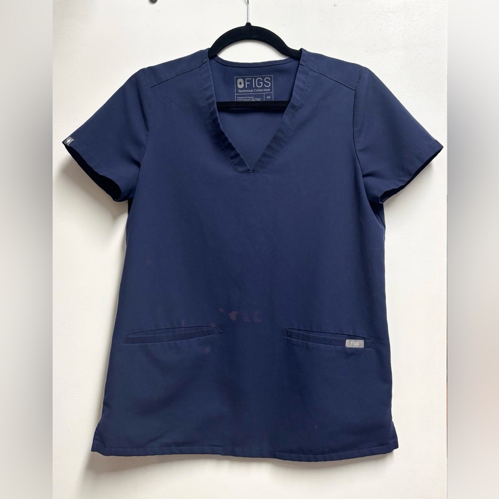 Figs women's Casma - three-pocket scrub top - XS / Navy Blue
